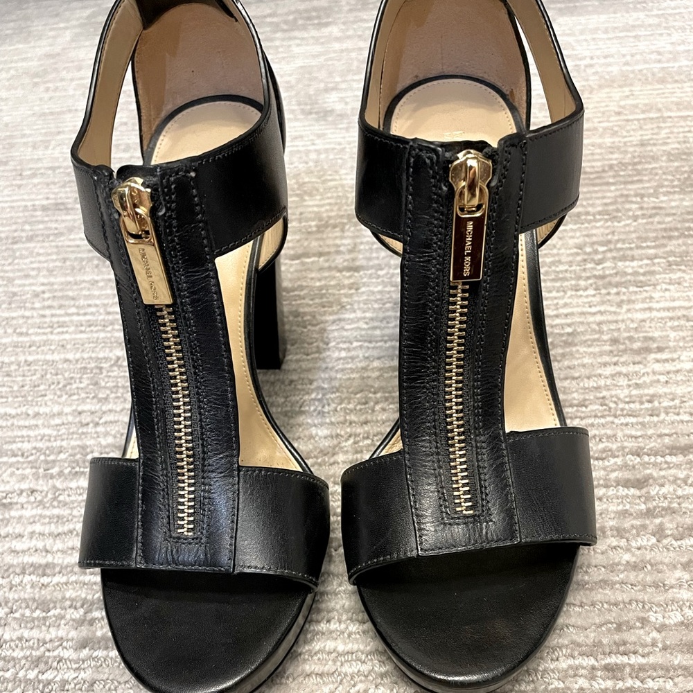 Michael Kors Zipper Chunky Heel, like new